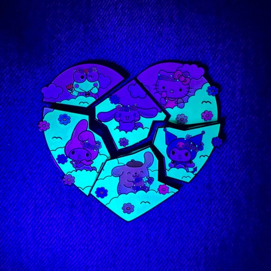 Loungefly Hello Kitty and Friends Mystery Blind Box Enamel Pin assorted 12 Τεμ.