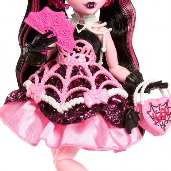 Monster High Scary Sweet Birthday 1600 Draculaura doll