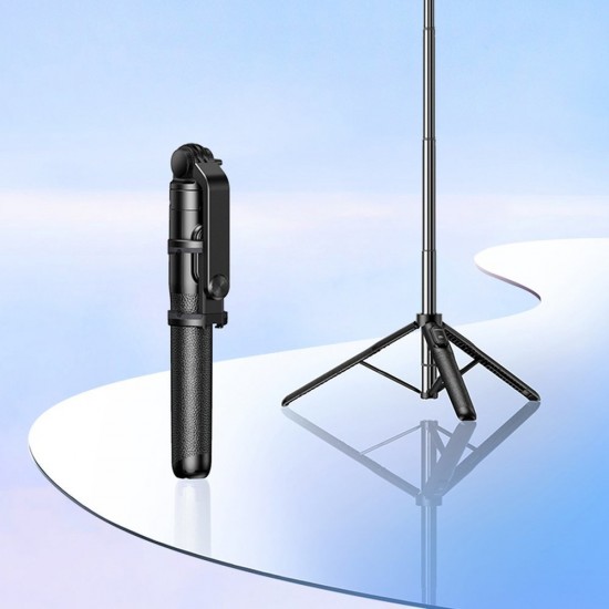 Selfie stick Ugreen LP586 telescopic tripod with Bluetooth remote control 1.5m - black
