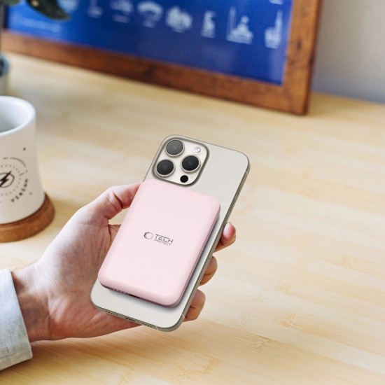 Tech-Protect LifeMag PB10 Powerbank with MagSafe 5000mAh 15W USB-C port - pink + USB-C cable