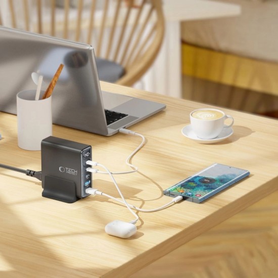 Tech-Protect DC140W-GAN 5-PORT PD140W/QC3.0 Charging Station - Black