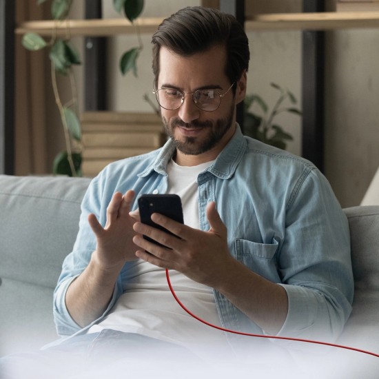 USB-C - USB-C fabric cable with cable clip, 1.5 m Red