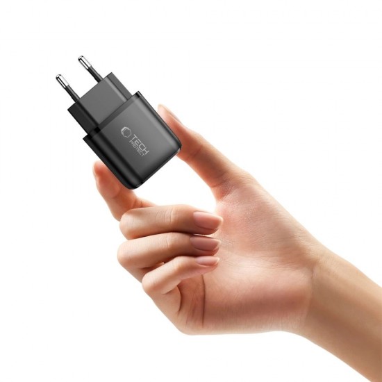 Tech-Protect NCA20 PD 20W / QC3.0 USB-A / USB-C wall charger - black