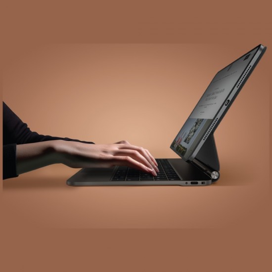 Uniq Venno Pro Magnetic Smart Case with Keyboard for iPad 11