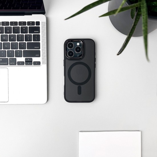 Fashion Case compatible with MagSafe for iPhone 17 Pro - black