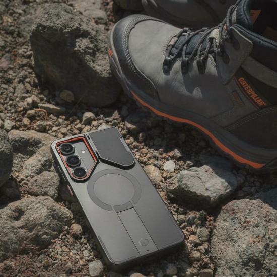 Tech-Protect Kevlar Aura MagSafe Case for Samsung Galaxy S26 - Black and Orange