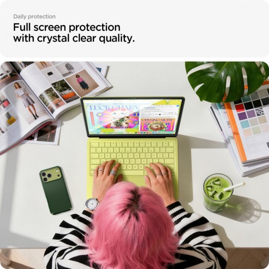 Szkło hartowane Spigen Glas.tR Slim FC na MacBook Neo 13