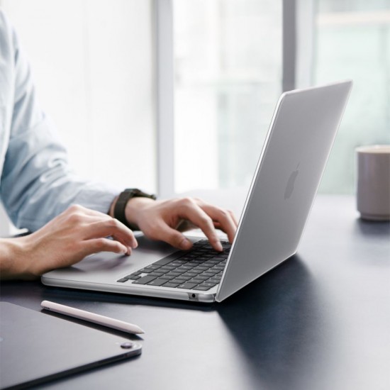 Etui Spigen AirSkin na MacBook Air 13