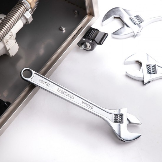 Adjustable Spanner 15