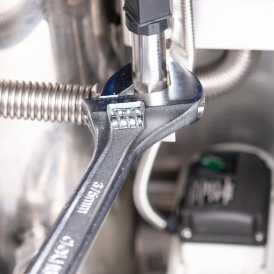Adjustable Spanner 15